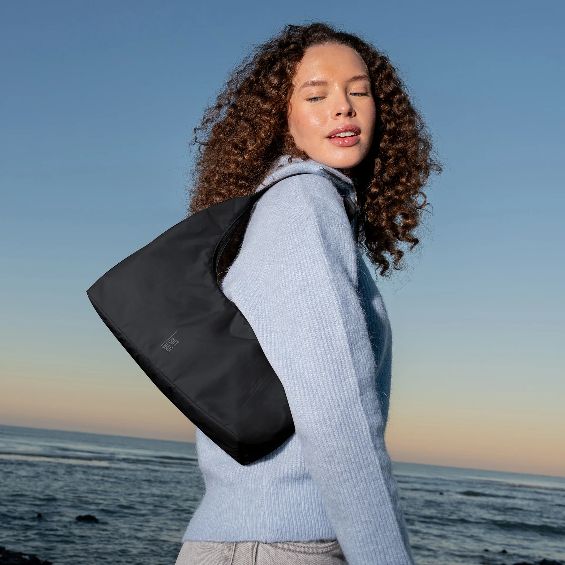 GOT BAG T-SHAPE BAG MINI MONOCHROME Black - Schwarz Tasche - SALE