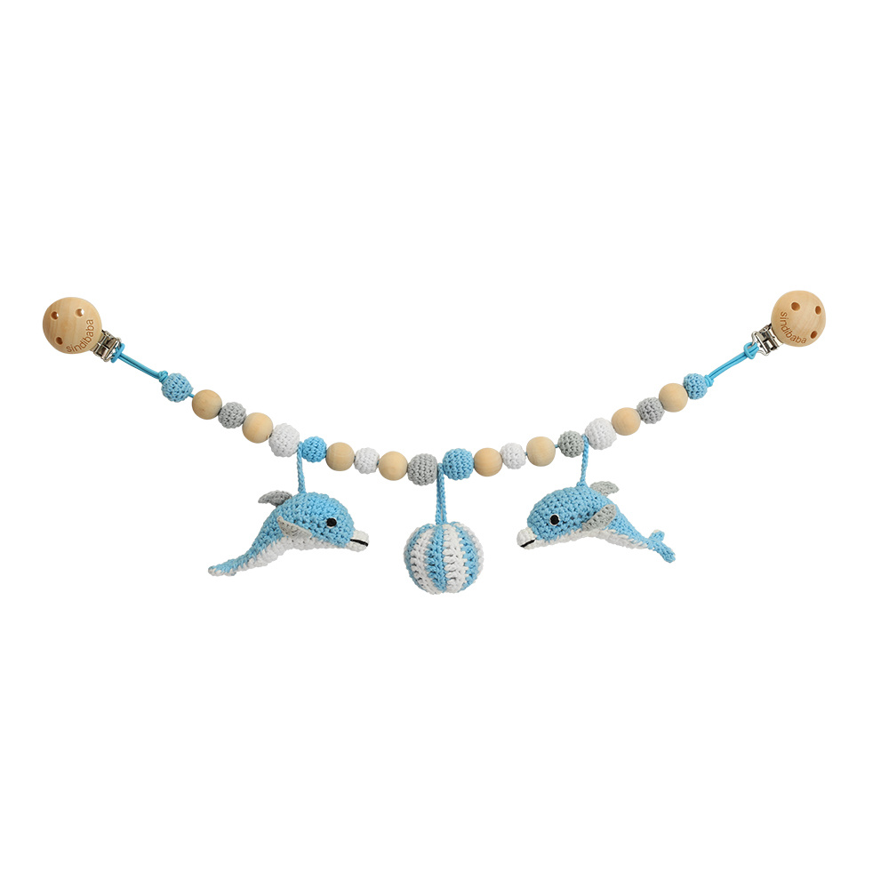 sindibaba-wagenkette-mit-dolphin-blue-white Sindibaba Bambus Häkel Wagenkette Delfin in Blau