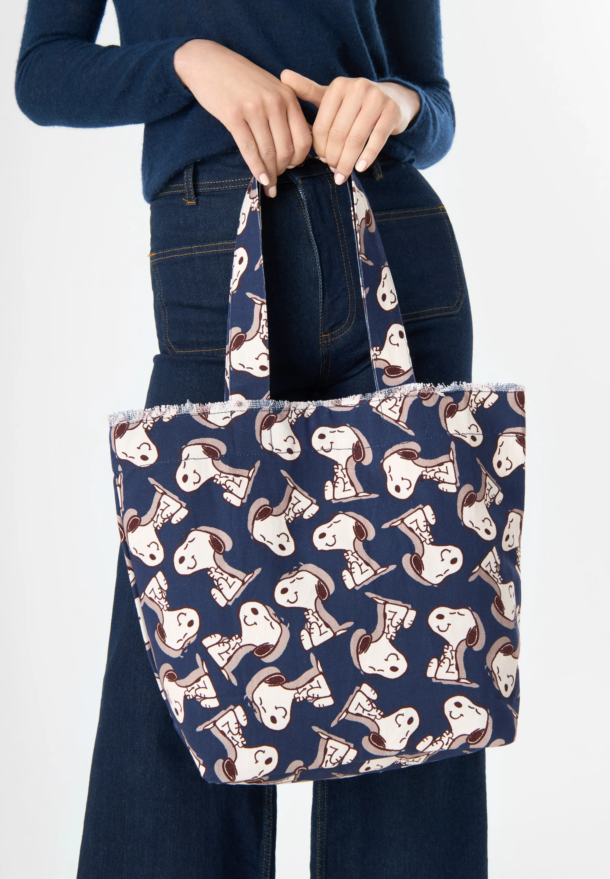 Codello Peanuts™ Shopper Tasche aus Canvas in Blau mit Snoopy Allover - SALE