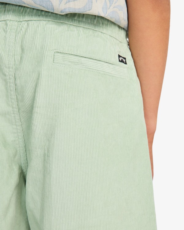Billabong Jungs Larry Cord Short in Pistazie Grün