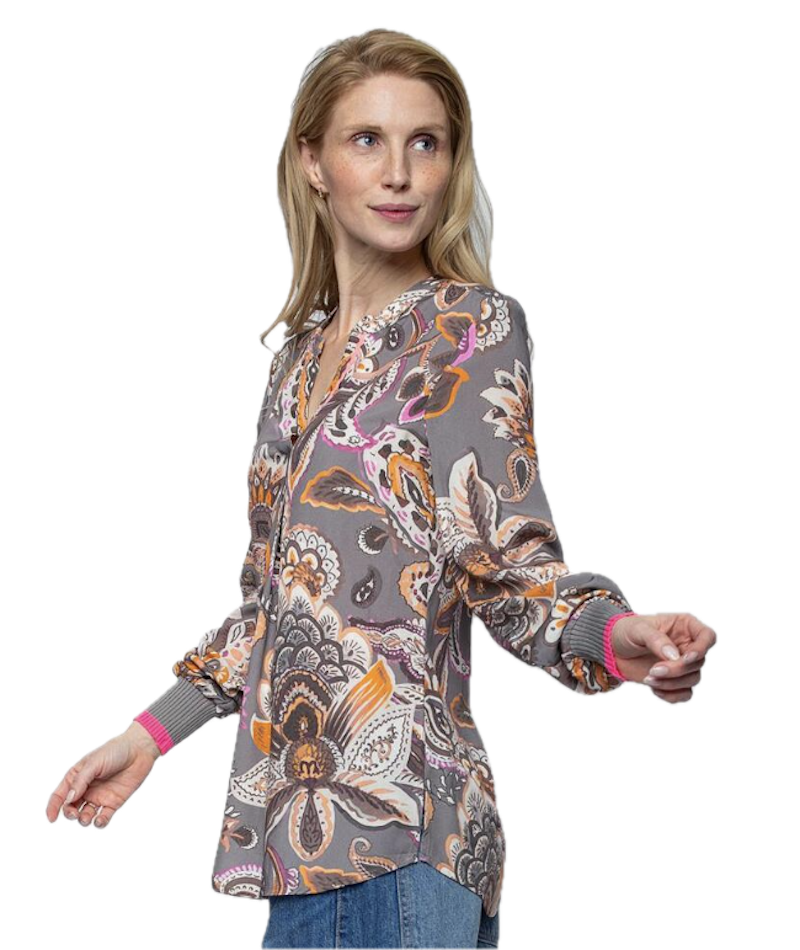 Emily van den Bergh Damen Shirtbluse aus Viskose mit Paisley-Blumenprint in Braun & Orange und Neonpink-Details Emily van den Bergh Damen Shirtbluse aus Viskose mit Paisley-Blumenprint in Braun & Orange und Neonpink-Details