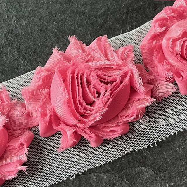Wowzers Shabby Chic Stoffblume Blüte am Band - Dusty Rose - 3 Blumen 