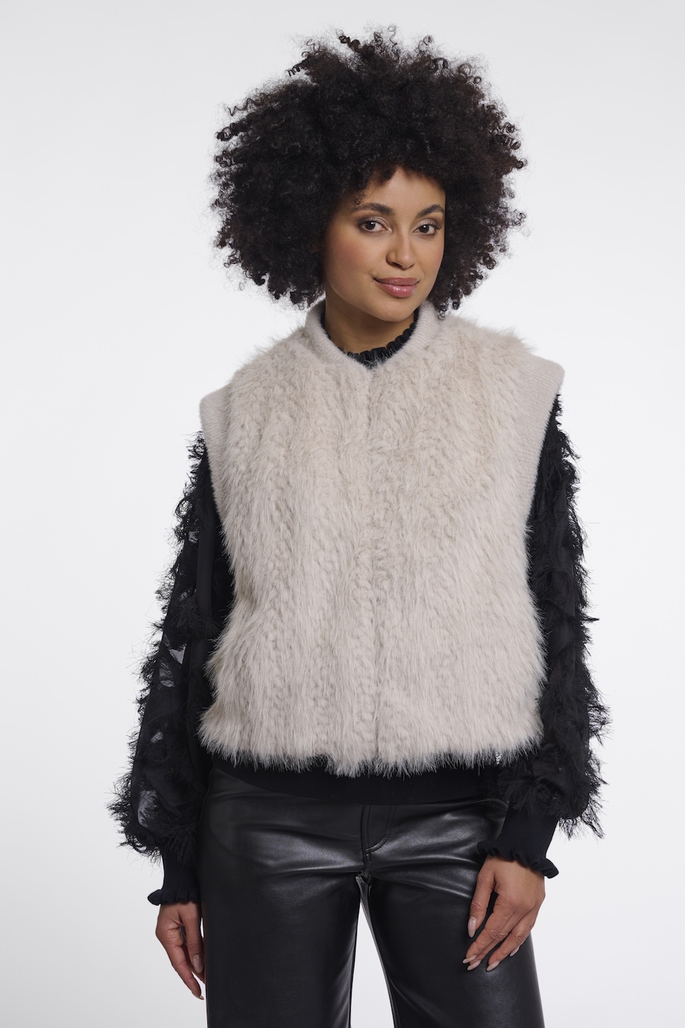 Rino & Pelle ALVITA Damen Weste mit flauschigen Pelz in Birch Beige Rino & Pelle ALVITA Damen Weste mit flauschigen Pelz in Birch Beige