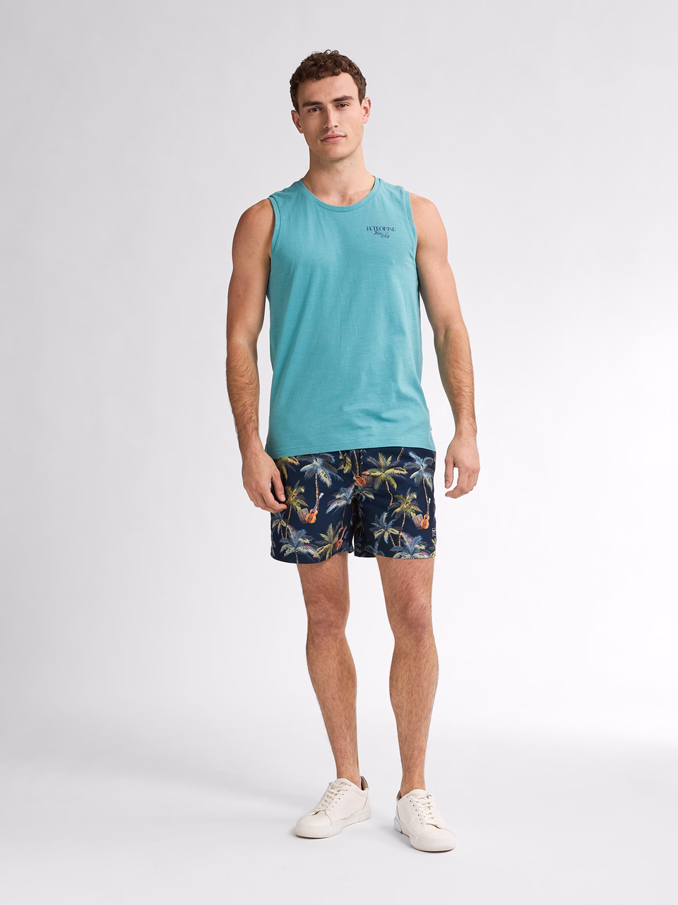 Petrol Industries Herren Badehose Swimshort mit Hawaii Muster 