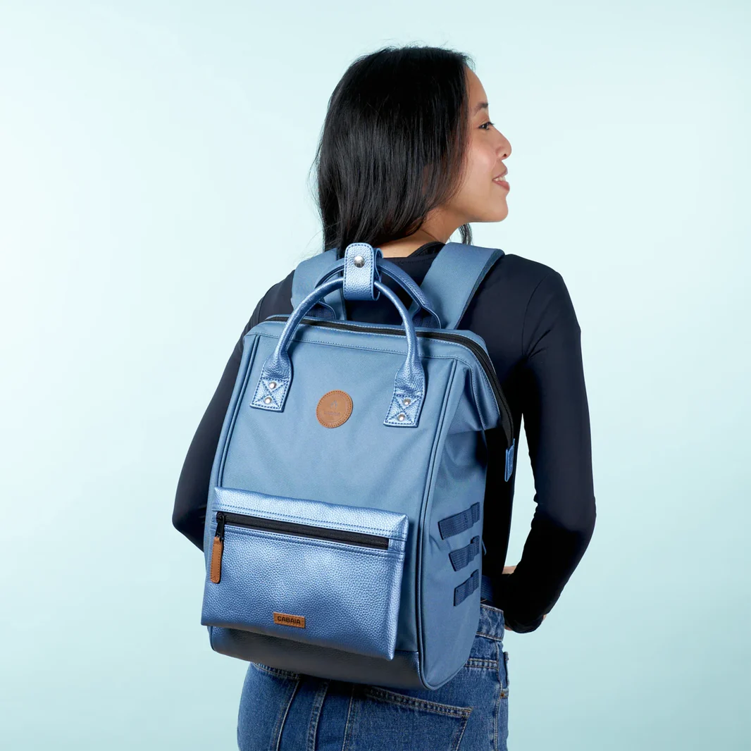 Cabaia ADVENTURER Rucksack Medium BOURGAS - Powder Blau