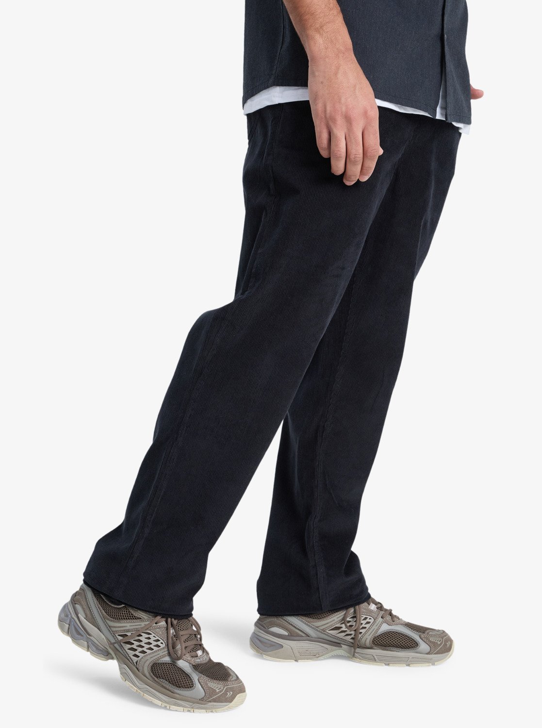 Quiksilver Taxer Regular Cord Hose in Schwarz