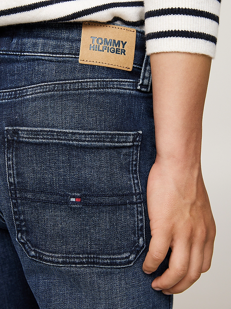 Tommy Hilfiger Jungs Skater Straight Leg Jeans Black Blue Wash Denim Tommy Hilfiger Jungs Skater Straight Leg Jeans Black Blue Wash Denim
