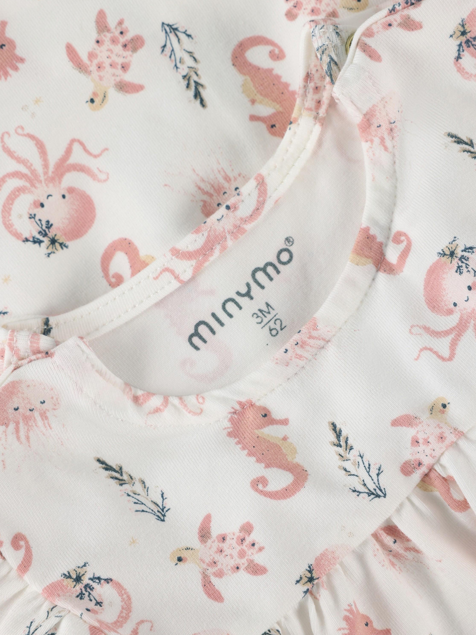 Minymo Baby Sommer Spieler Jumpsuit Rosa Seepferde Allover - SALE Minymo Baby Sommer Spieler Jumpsuit Rosa Seepferde Allover - SALE
