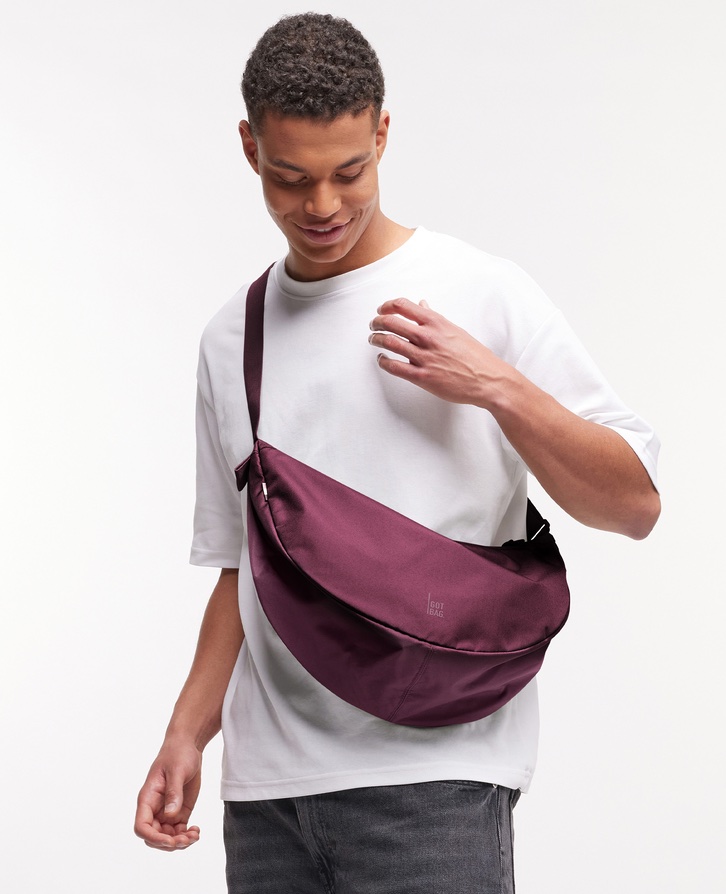 GOT BAG MOON BAG LARGE MONOCHROME in KRAKEN - Large Crossbody in Weinrot
