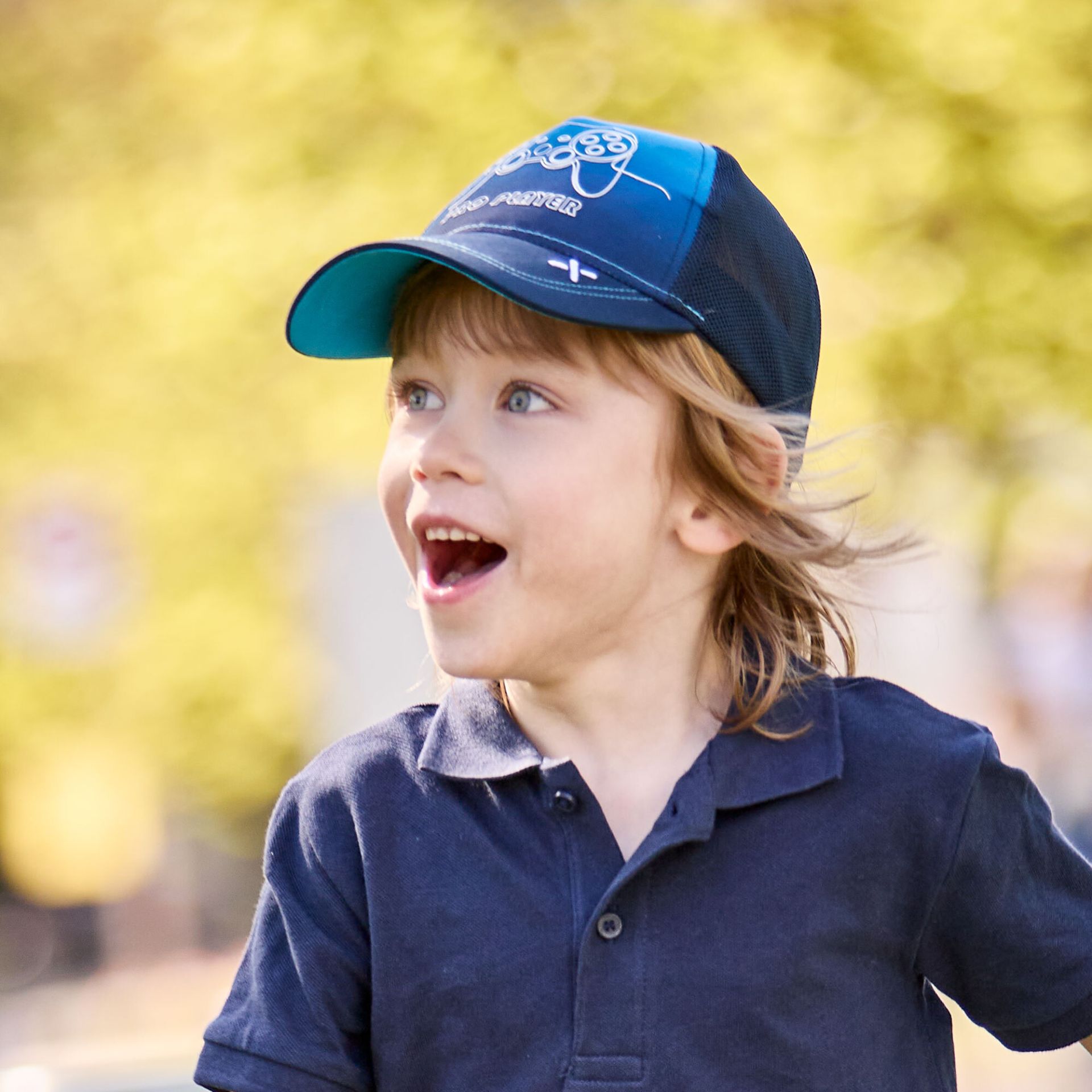 Maximo Trucker Cap mit Snapback Verschluß in Blau - Gamer Pro Player
