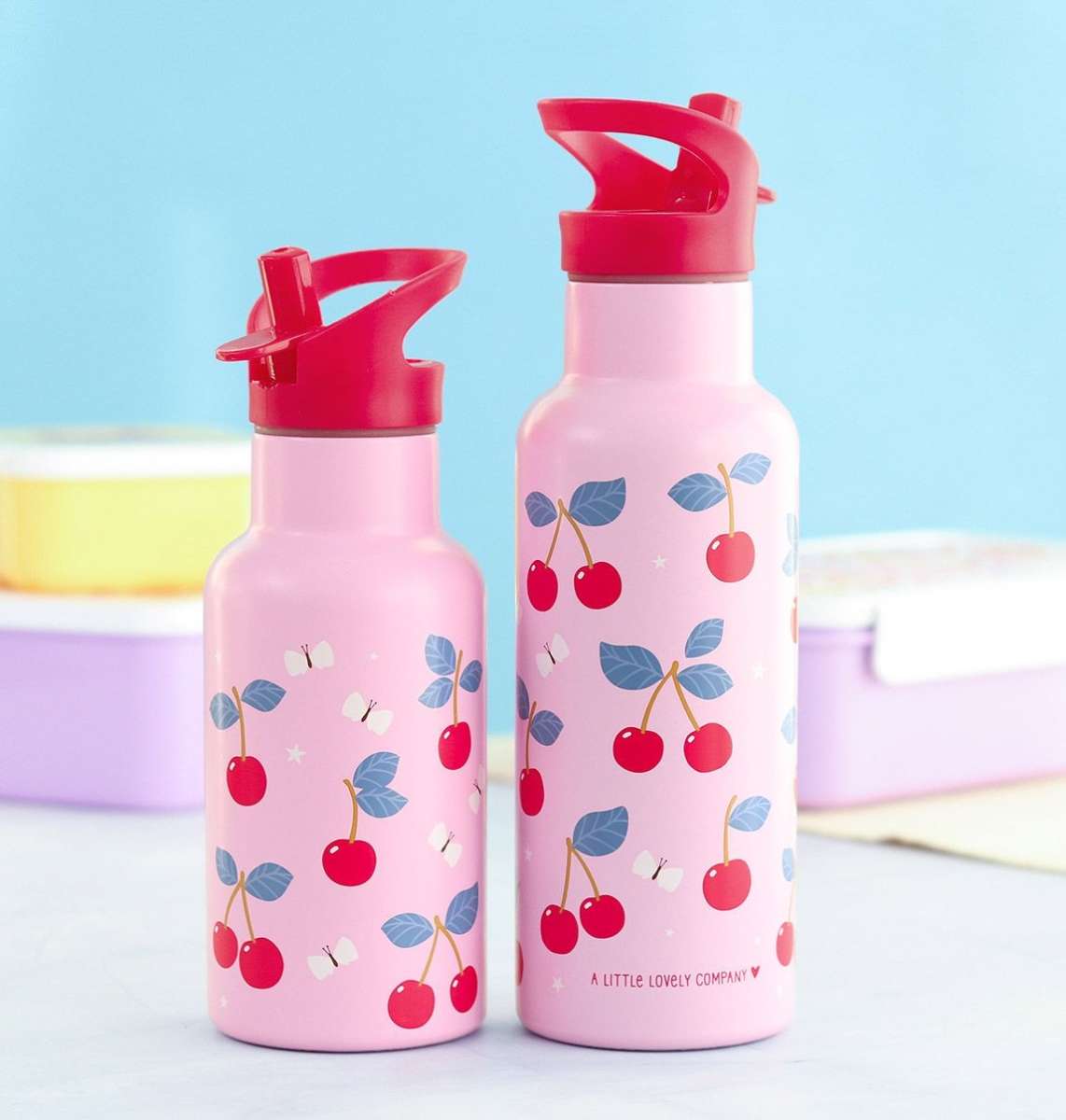 A Little Lovely Company Thermos Edelstahl Trinkflasche Groß mit Strohhalm - 500ml Kirschen A Little Lovely Company Thermos Edelstahl Trinkflasche Groß mit Strohhalm - 500ml Kirschen