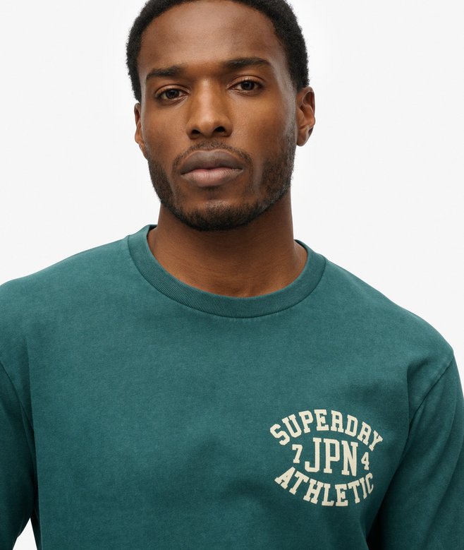 Superdry Männer Athletic Essential Langarmshirt in Dark Pine Green/Dunkelgrün