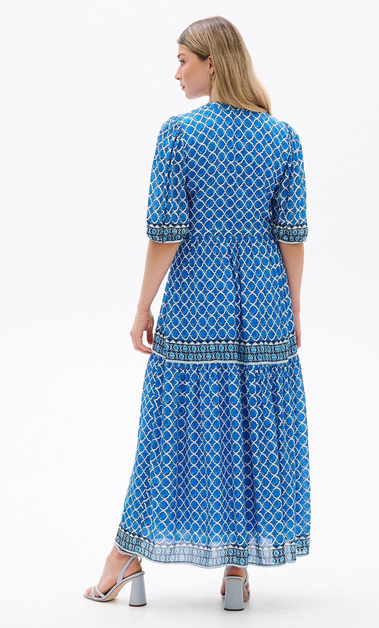Hatley Willow Kleid in Blau - Water Blue Medallion Design Hatley Willow Kleid in Blau - Water Blue Medallion Design