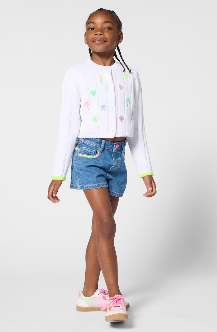 Billieblush Jeans Short in Medium Blau mit Neo Stickerei an den Taschen Billieblush Jeans Short in Medium Blau mit Neo Stickerei an den Taschen