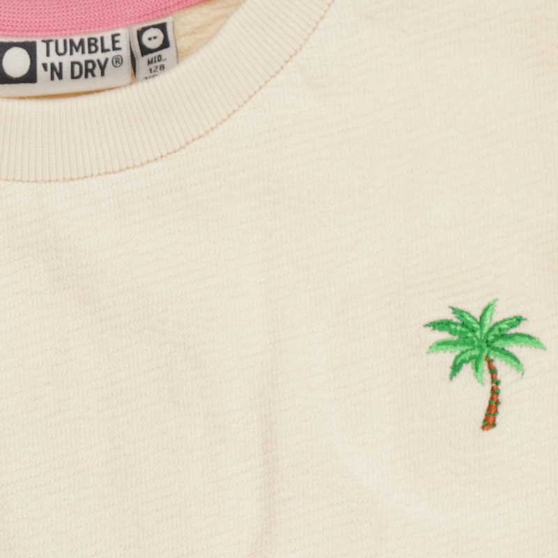 Tumble N Dry Maringa Kurzarm T-Shirt in Creme mit Palmen Stickerei 