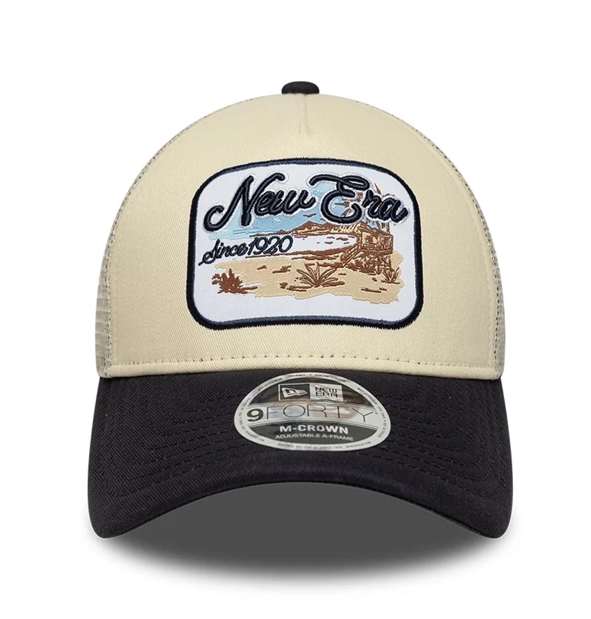 New Era Cap 9FORTY M-Crown A-Frame Trucker Verstellbare Cap Hellbeige mit Desert Patch New Era Cap 9FORTY M-Crown A-Frame Trucker Verstellbare Cap Hellbeige mit Desert Patch