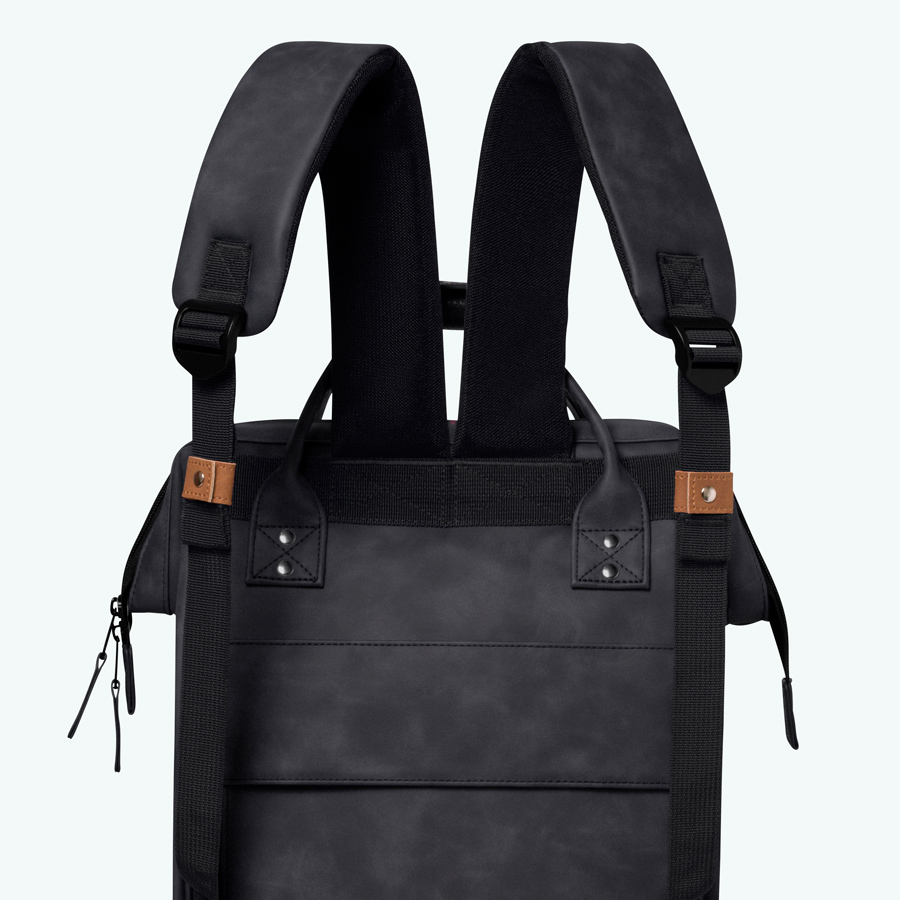 TDM-S22-ADVENTURER-MEDIUM-LEHAVRE-3_DOS-BD Cabaia Rucksack LE HAVRE Medium mit Laptop-Fach - Schwarz