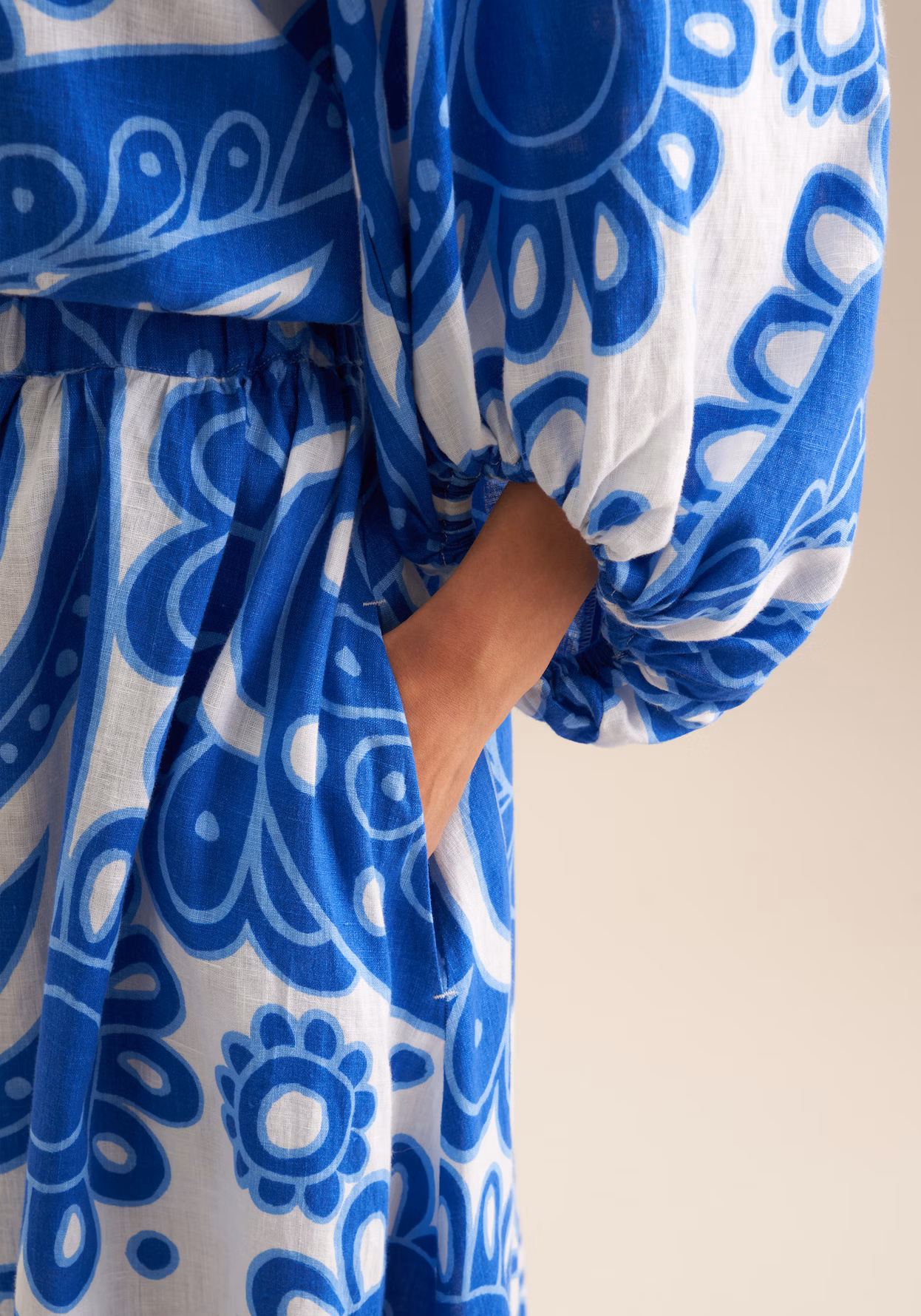 Seidensticker Midi Rock mit Leinen in Santorini Blau Paisley - SALE