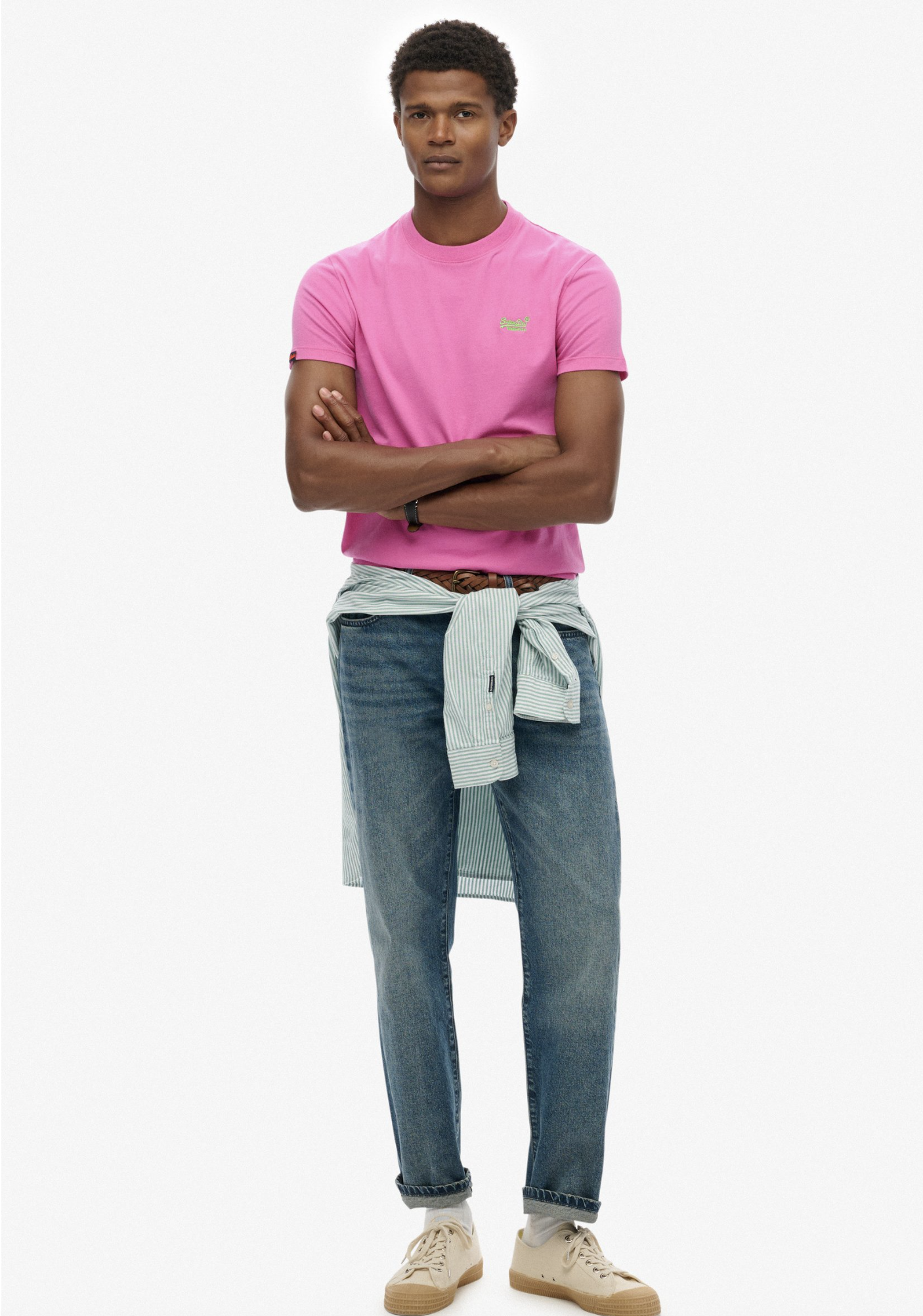 Superdry Herren T-Shirt Essential mit Logo - Flash Pink/Fluro Green Superdry Herren T-Shirt Essential mit Logo - Flash Pink/Fluro Green