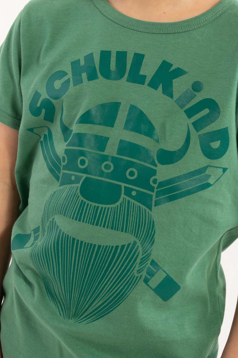 danefae Danebasic Kurzarm T-Shirt Fatique Green SCHULKIND in Grün danefae Danebasic Kurzarm T-Shirt Fatique Green SCHULKIND in Grün