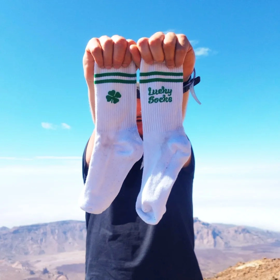 Pegada Sport Socken in Weiß & Grün - LUCKY