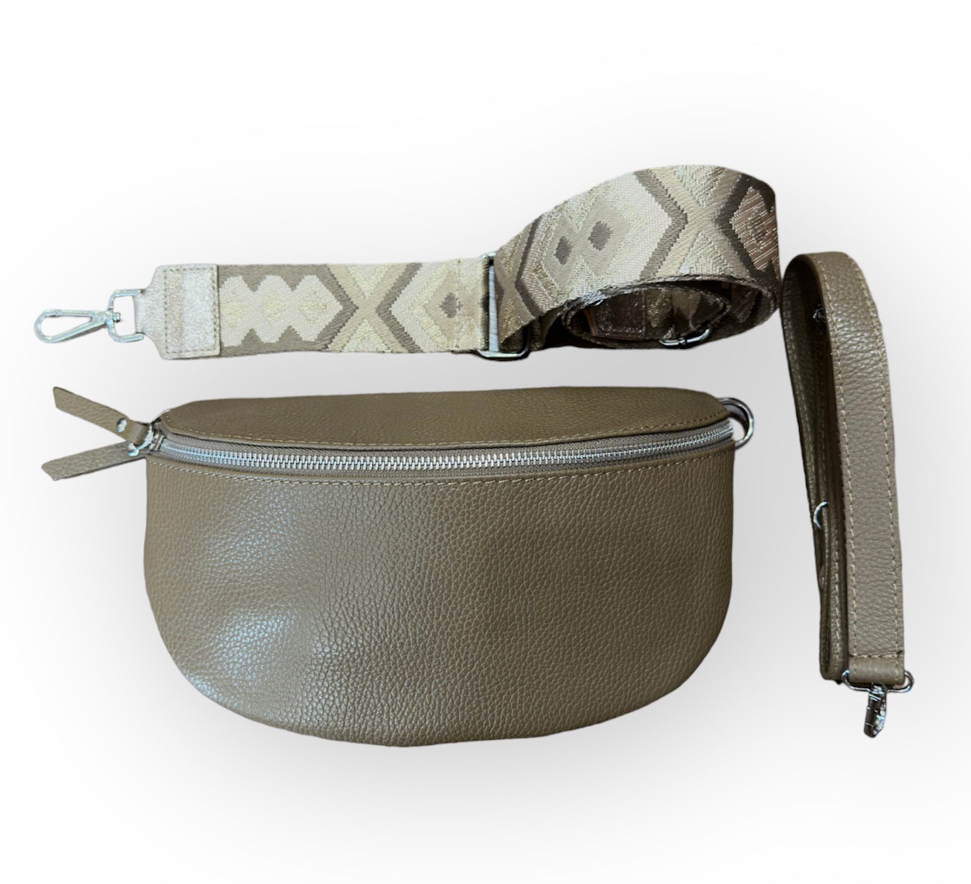 PHOTO-2023-07-15-16-53-04 BFF Crossbody Ledertasche in Braun - Large - mit Reißverschlusstasche - SALE