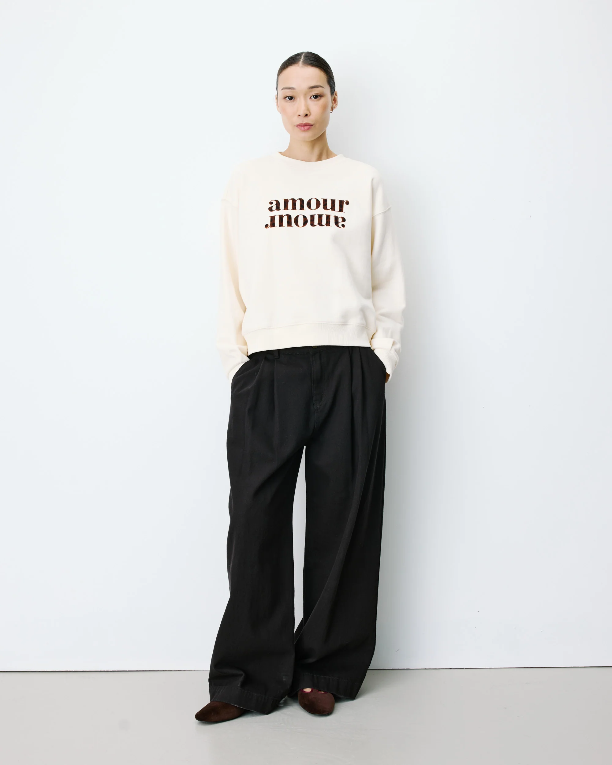 Grace & Mila Amery Sweatshirt in Ecru Creme mit Leo Muster - AMOUR Grace & Mila Amery Sweatshirt in Ecru Creme mit Leo Muster - AMOUR