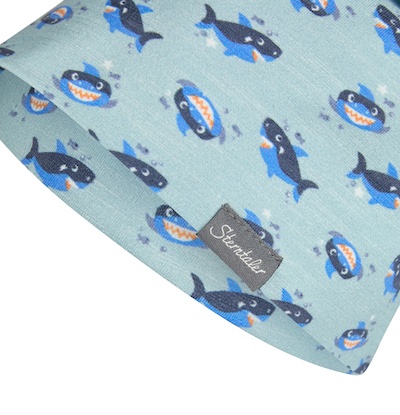Sterntaler Beanie Mütze mit Haien zwei Tragevarianten und UV Schutz 30+