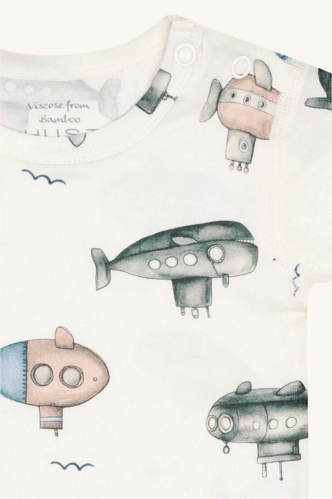 Hust & Claire Kurzarm Bambus Body in Hellblau mit U-Boote Submarine