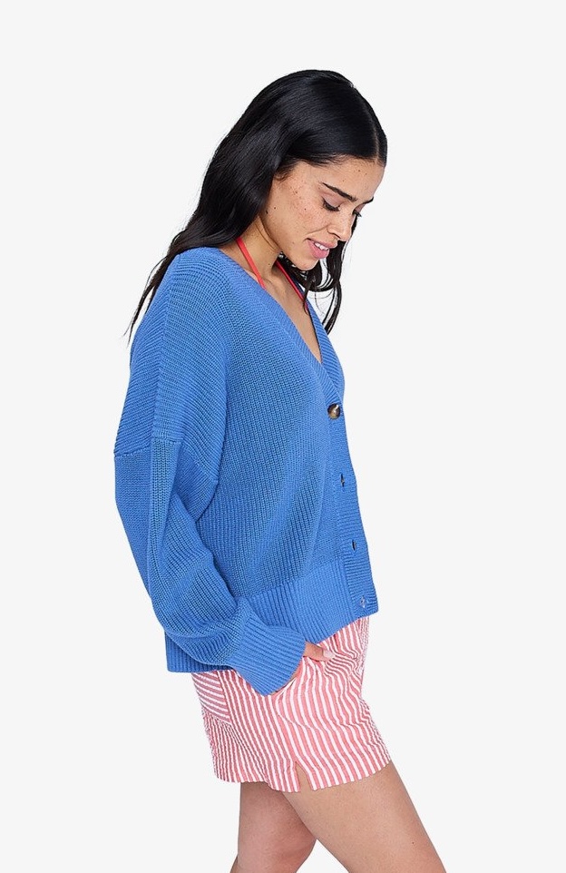 Roxy Cosmic Coast Chunky Baumwolle Cardigan Strickjacke in Brilliant Blau Roxy Cosmic Coast Chunky Baumwolle Cardigan Strickjacke in Brilliant Blau