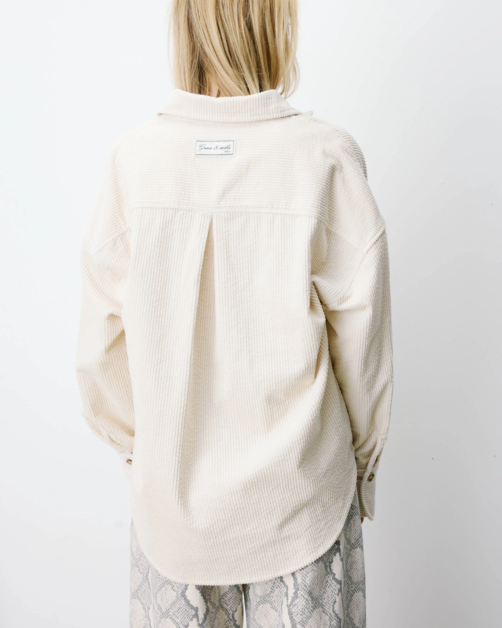 Grace & Mila Ange Oversized Cord Hemd in Ecru Grace & Mila Ange Oversized Cord Hemd in Ecru