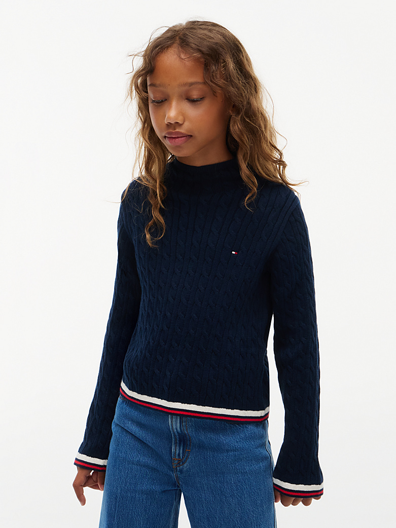 Tommy Hilfiger Schmal geschnittener Zopfmuster-Pullover mit Stehkragen in Navy Blau Tommy Hilfiger Schmal geschnittener Zopfmuster-Pullover mit Stehkragen in Navy Blau
