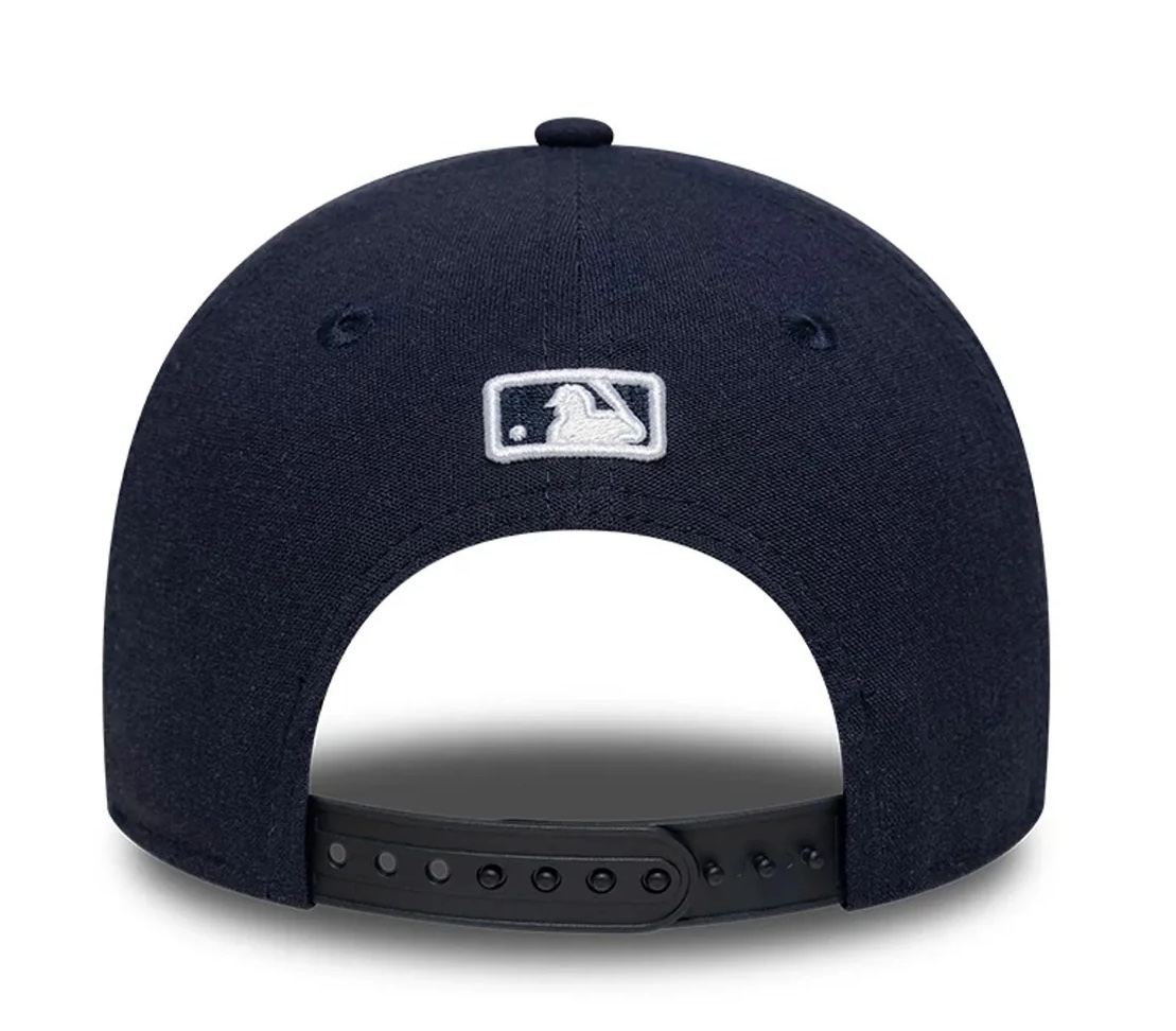 New Era Cap New York Yankees MLB Leinen 9FORTY M-Crown Verstellbare Cap - Navy Leinen