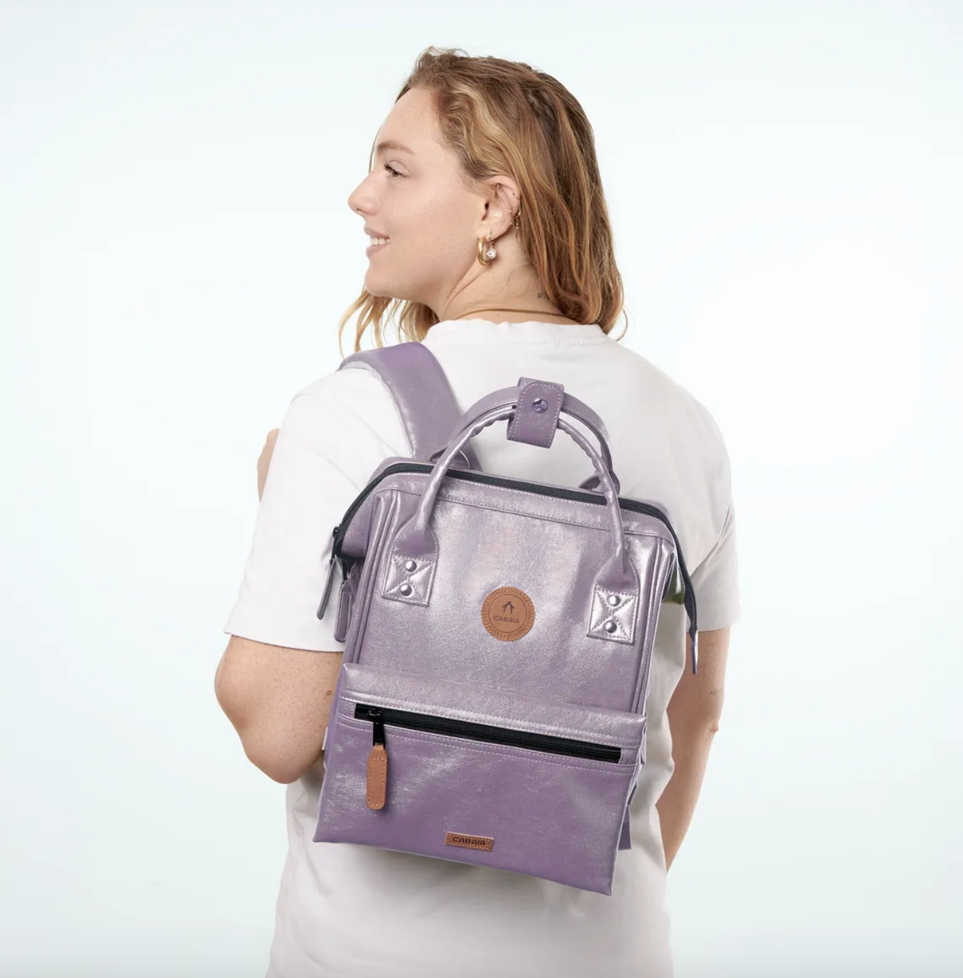 Cabaia Rucksack CAPRI Small mit Laptop-Fach - Lila iridescent