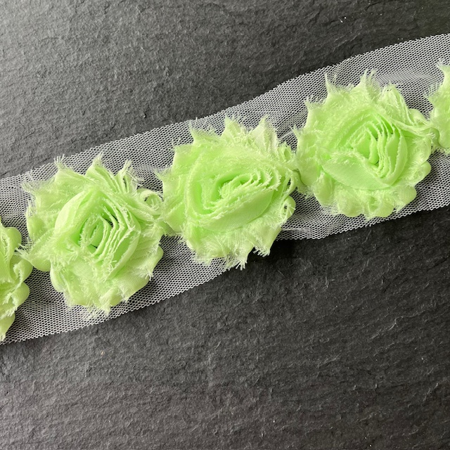 Wowzers Shabby Chic Stoffblume Blüte am Band - Limettengrün - 3 Blumen 