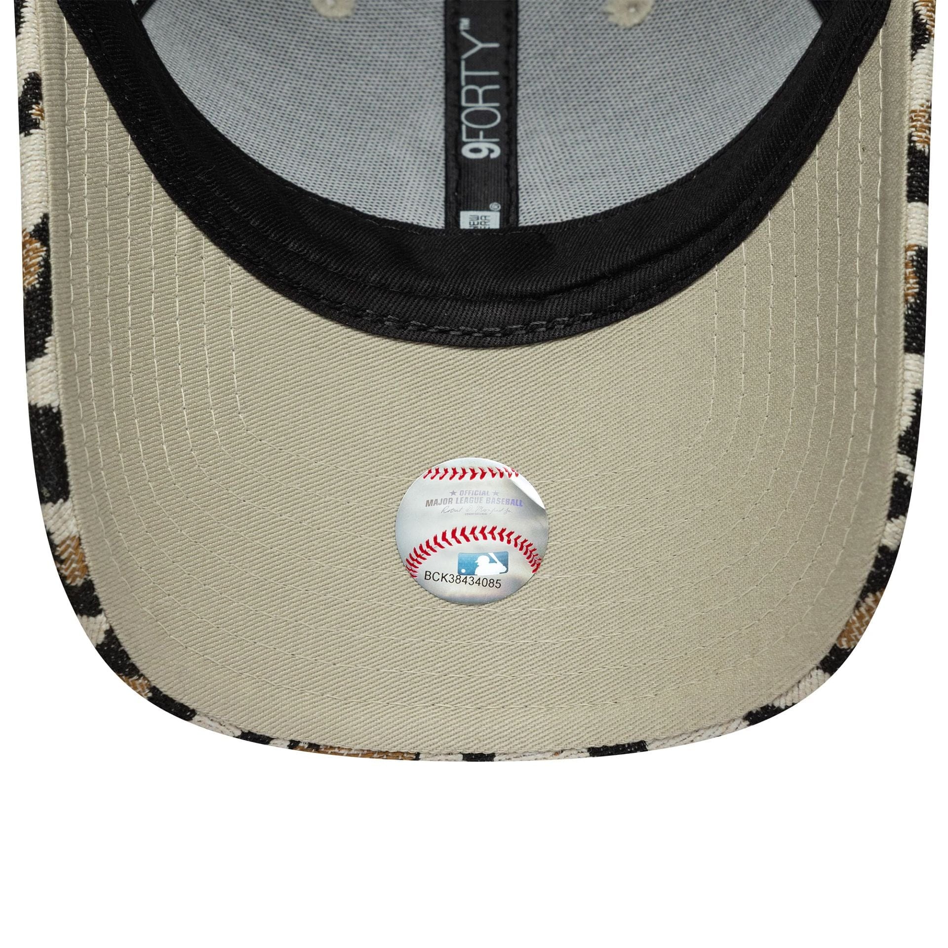 New Era New York Yankees Womens MLB Leopard Midi Light Beige 9FORTY Cap - Leo
