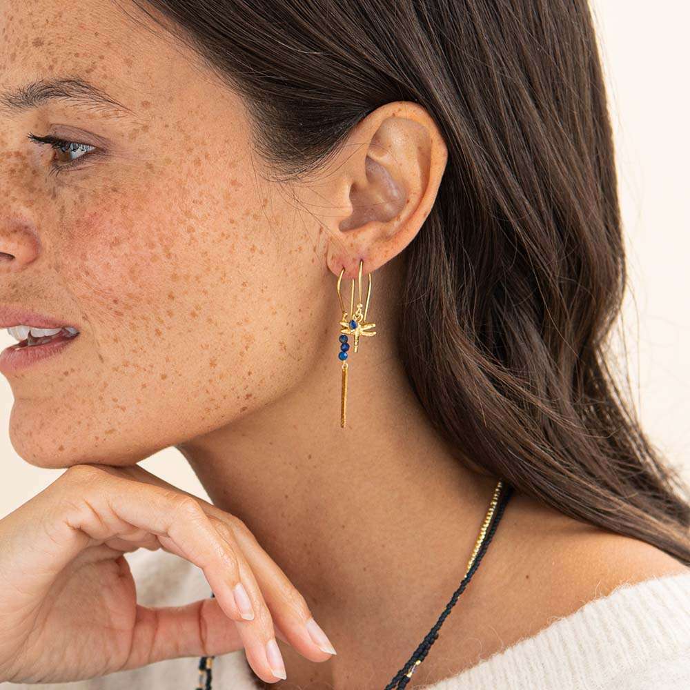 AW31074_Bar-Lapis-Lazuli-Earrings-Gold-Plated_2_A-Beautiful-Story_600x600-2x A Beautiful Story Bar Lapis Lazuli Vergoldete Ohrringe