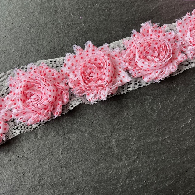 Wowzers Shabby Chic Stoffblume Blüte am Band - Rot Gepunktet - 3 Blumen 