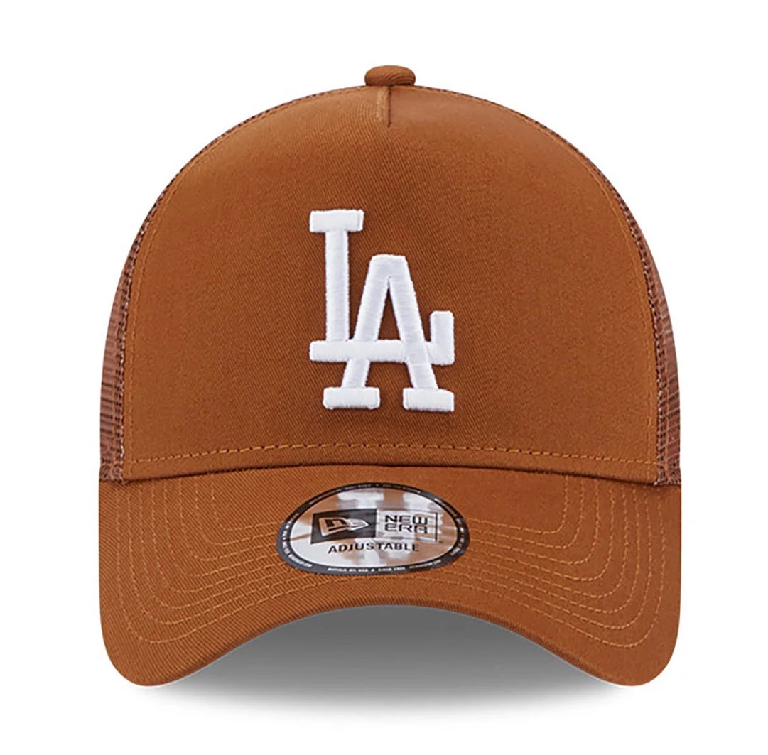 la-dodgers-league-essential-brown-trucker-cap-60364429-center-Kopie New Era LA Dodgers League Essential Trucker Cap in Cognac Braun