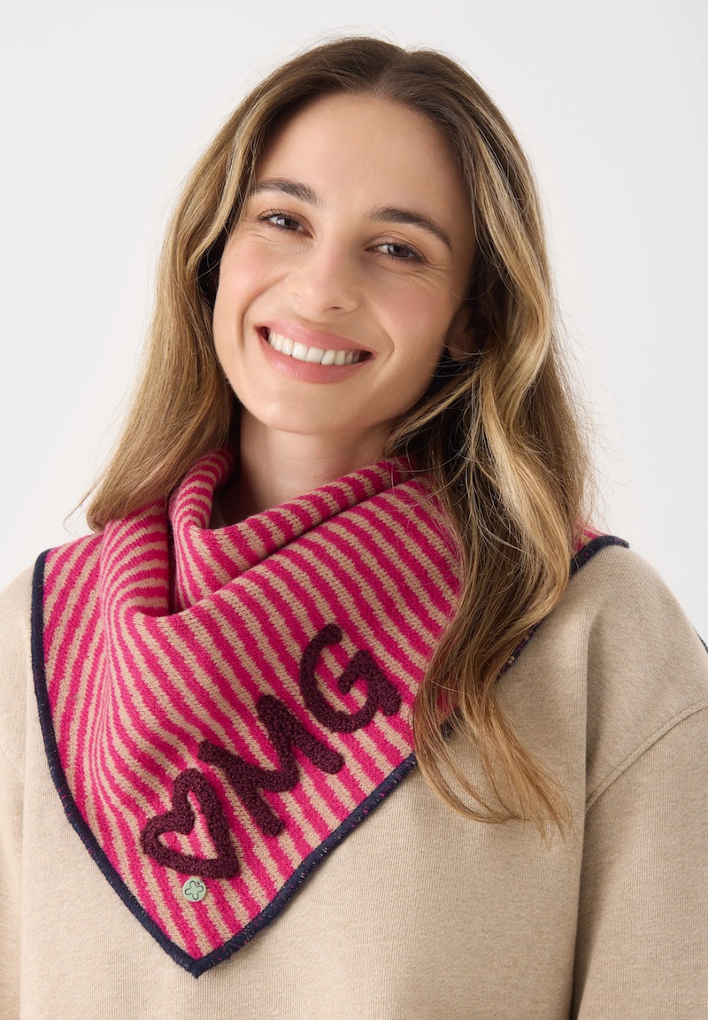 Codello Gestricktes Dreieckstuch mit Strreifen & Herz Stickerei in Pink - OMG
