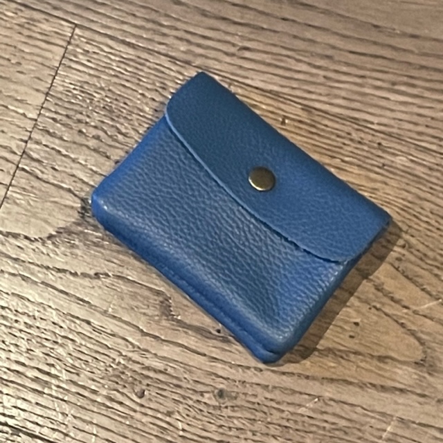 IMG_5838 BFF Soft Leder Geldbeutel in Rauchblau - Klein
