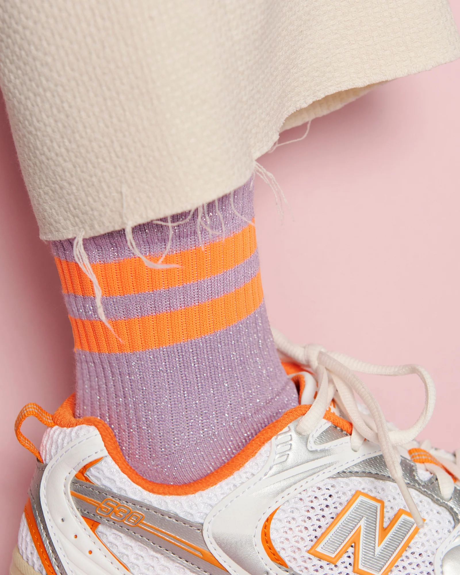 le ooley Socken Starlight Glitter - Lavender - Glitzer Flieder mit Neon Orange