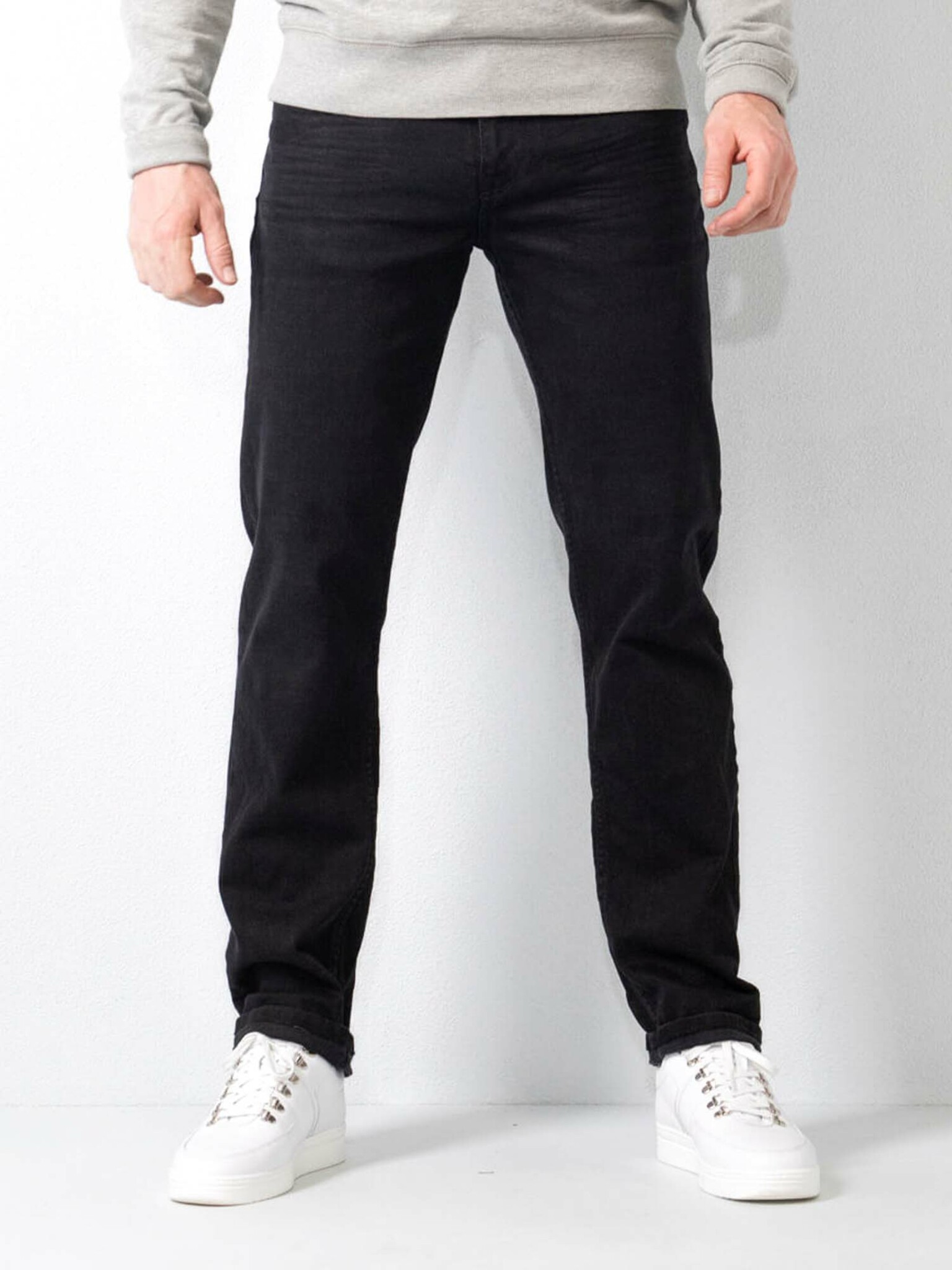 Petrol Industries Riley Regular Jeans in Schwarz