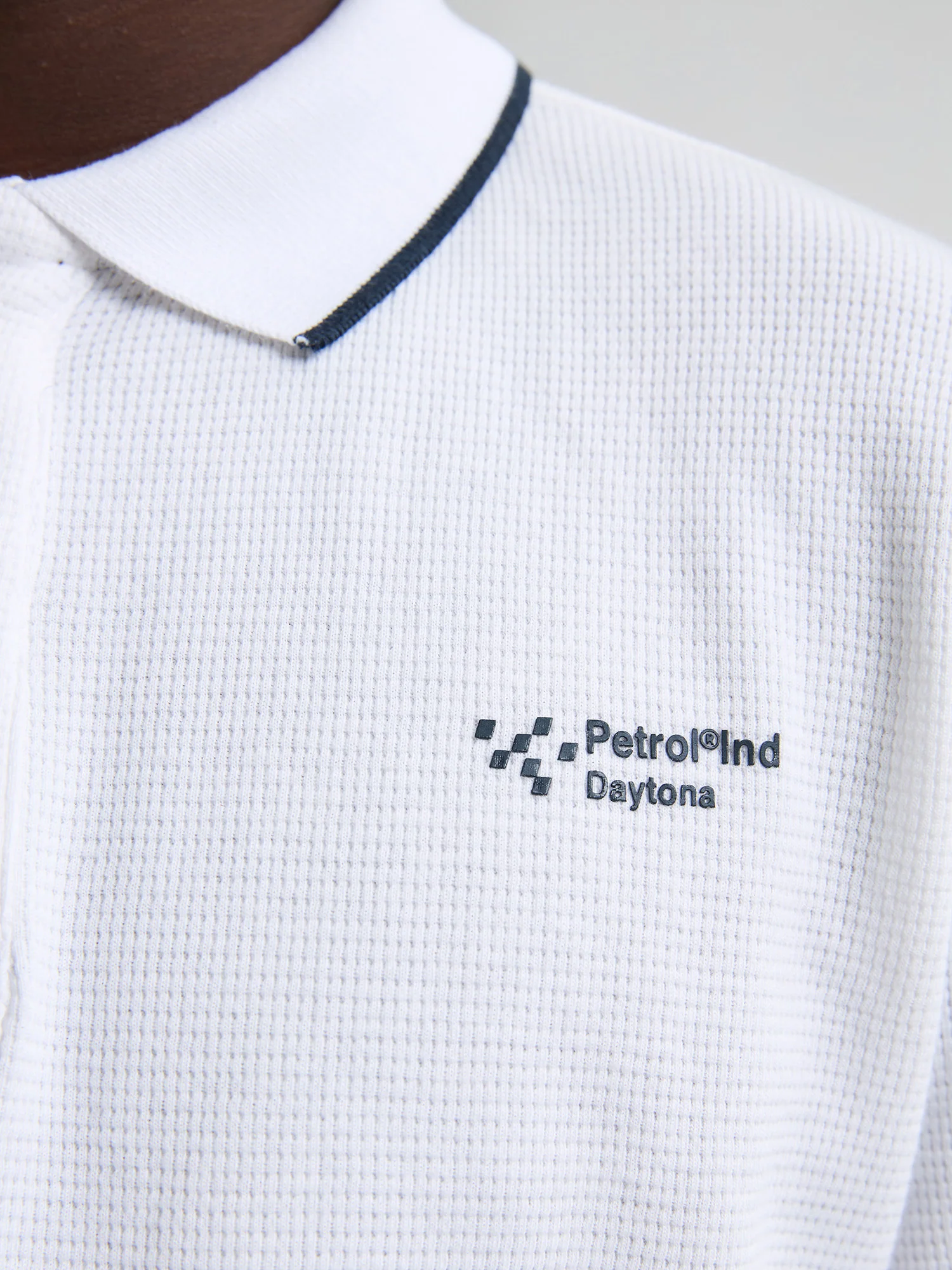 Petrol Industries Jungs klassisches Poloshirt Caribbean in Bright White/Weiß Petrol Industries Jungs klassisches Poloshirt Caribbean in Bright White/Weiß