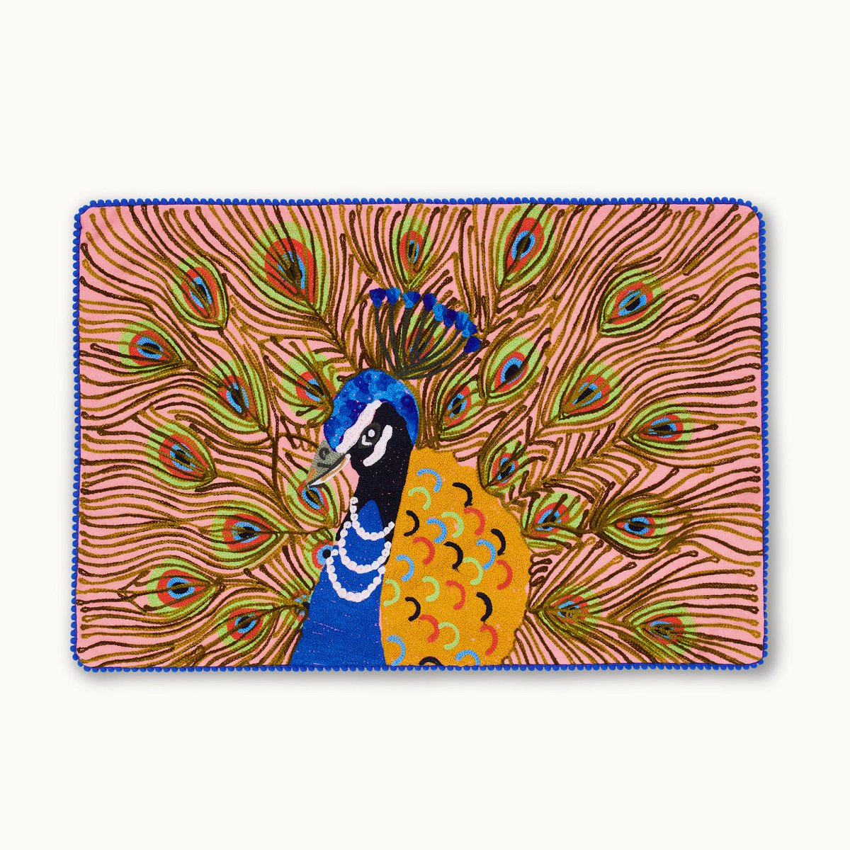 by Vivi Kissenhülle Pfau