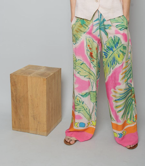Emily van den Bergh Viskose Sommerhose Pink mit Palmen