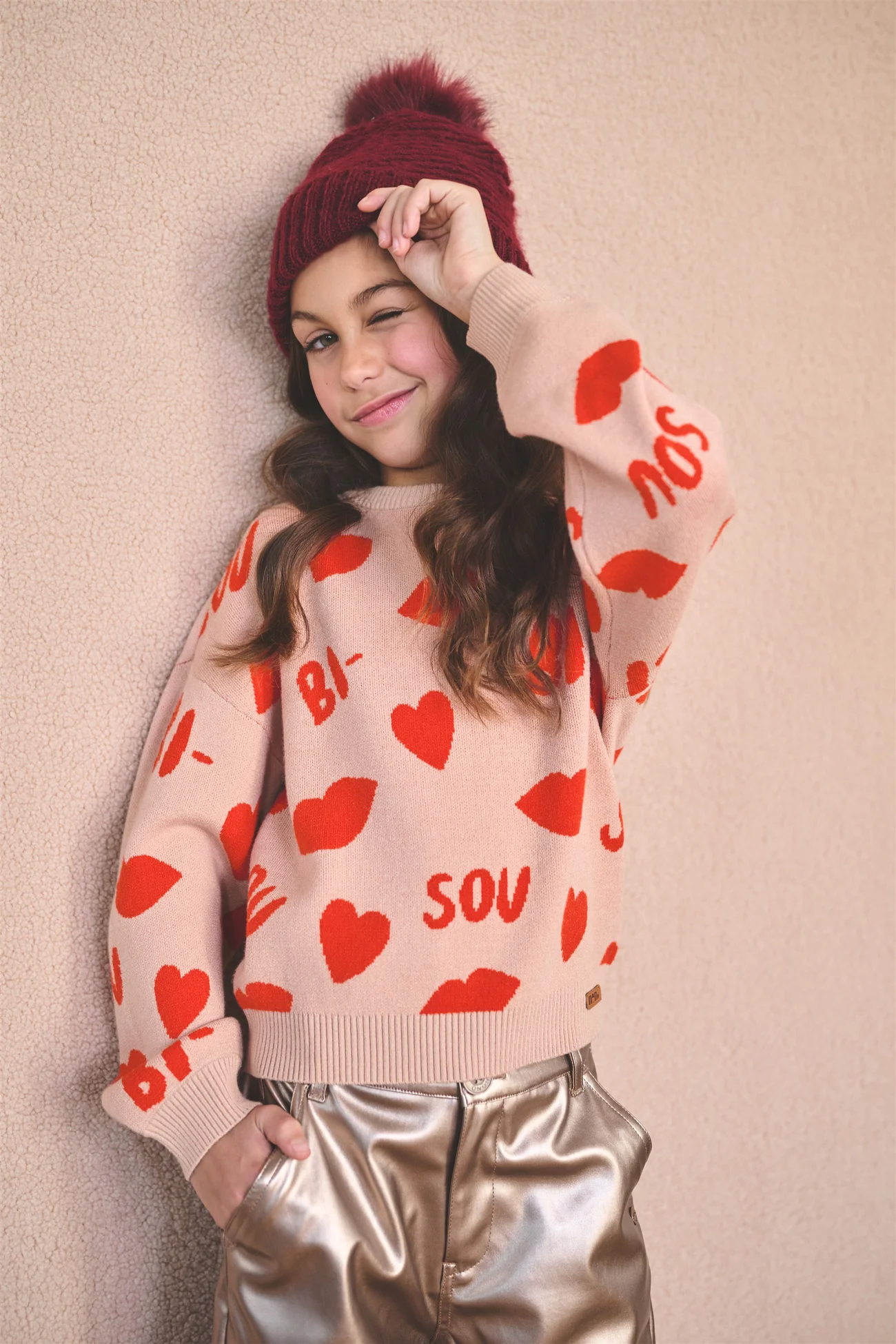 NONO Katie Strickpulli Jacquard Puloover 'Bisou' in Sand mit Rot - Kusmund NONO Katie Strickpulli Jacquard Puloover 'Bisou' in Sand mit Rot - Kusmund
