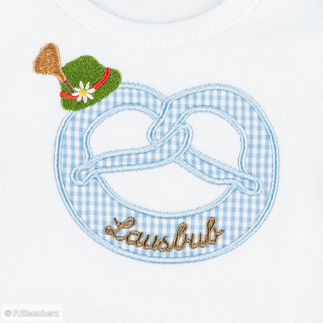 langarm-body-motiv-brezl-mit-stickerei-tirolerhut-und-lausbub_5_2 P.Eisenherz Langarm Body mit Brezl & Tirolerhut in Blau - Lausbub