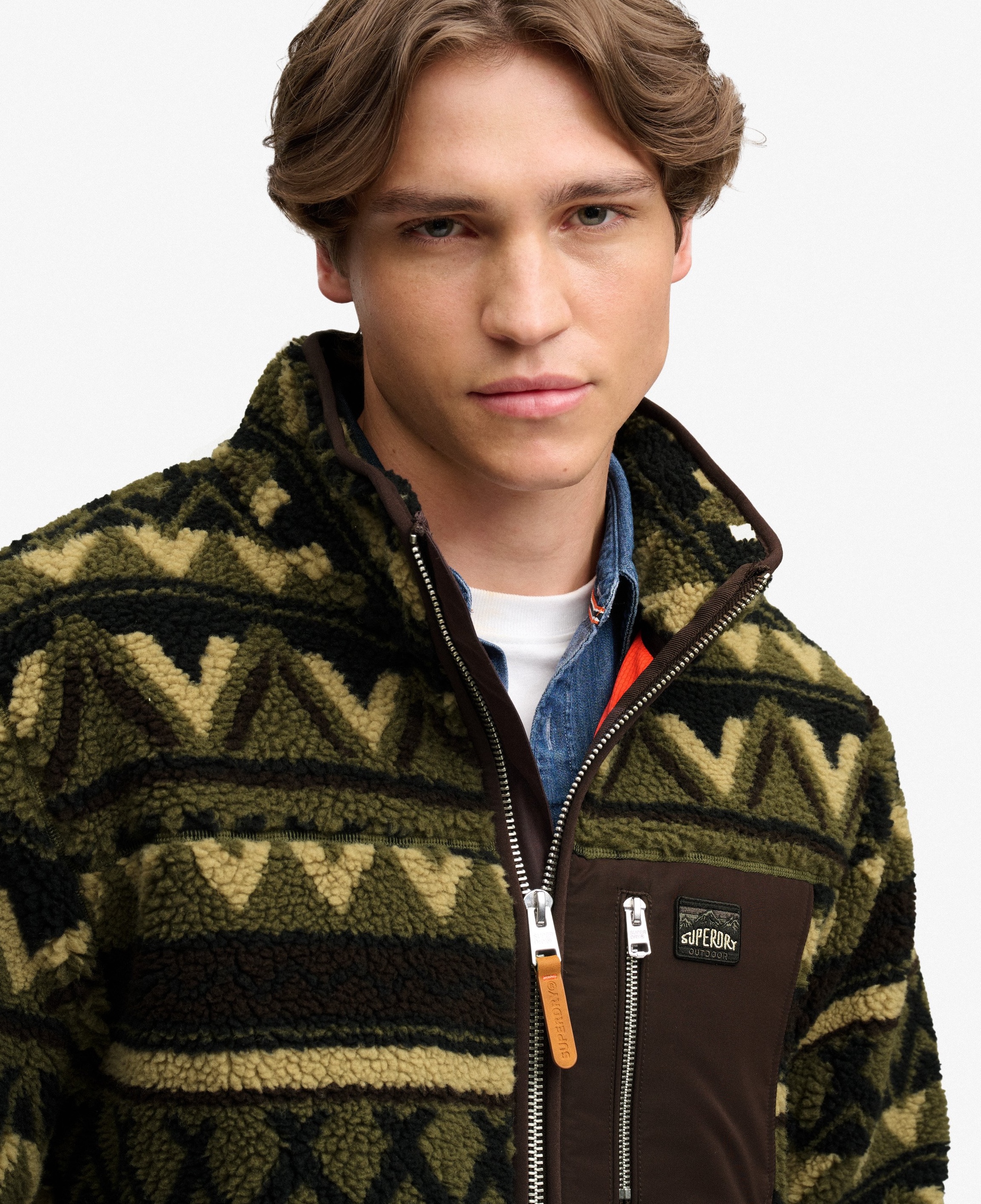 Superdry Herren Abstrakte Teddy Fleecejacke in Grün Superdry Herren Abstrakte Teddy Fleecejacke in Grün