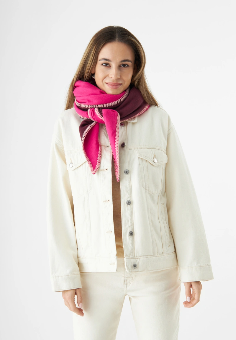 Codello Dreiecks-Tuch aus Kaschmirweich mit Overlock Stitching in Pink Codello Dreiecks-Tuch aus Kaschmirweich mit Overlock Stitching in Pink